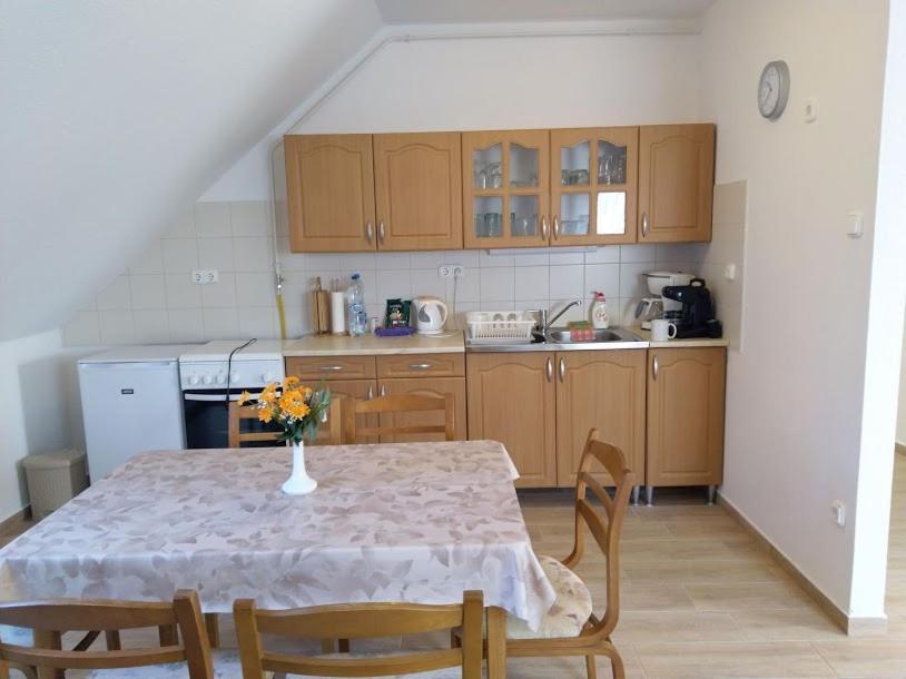 Foeveny Apartman Balatonudvari Exterior foto